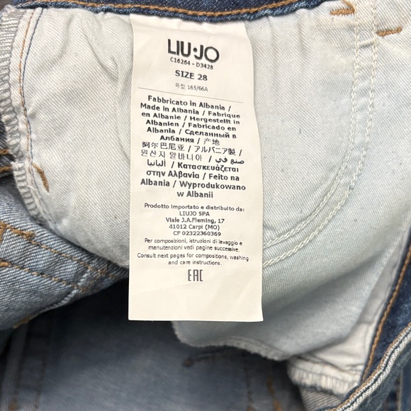 Liu Jo Designer Jeans with Shimmering Accents - Picture 9 of 13